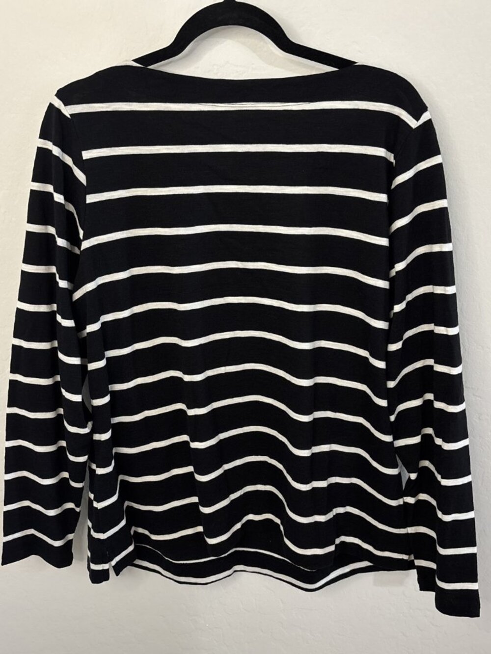Old Navy Black & White Stripe Long Sleeve Boatneck Top NWT | XL - Picture 3 of 4